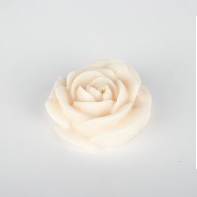 شمع گل رز شناور کرم