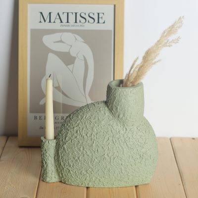 گلدان و شمعدان طرح تکسچر سبز